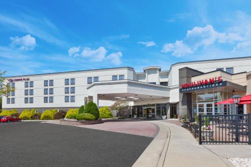 Crowne Plaza Dulles Airport, an IHG Hotel