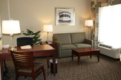 Hampton Inn By Hilton & Suites West Point