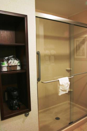 Hampton Inn & Suites West Point - image 11