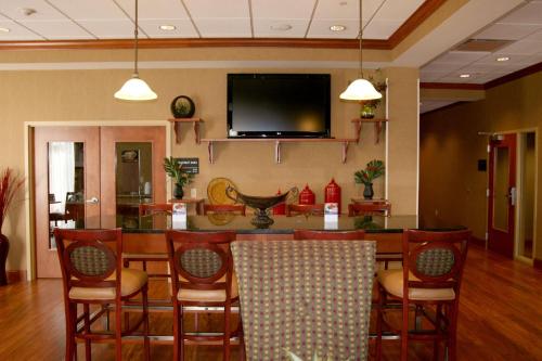 Hampton Inn Mountain Home - image 2