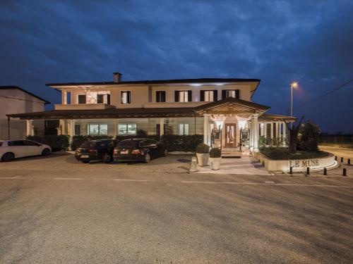 . Le Muse Hotel