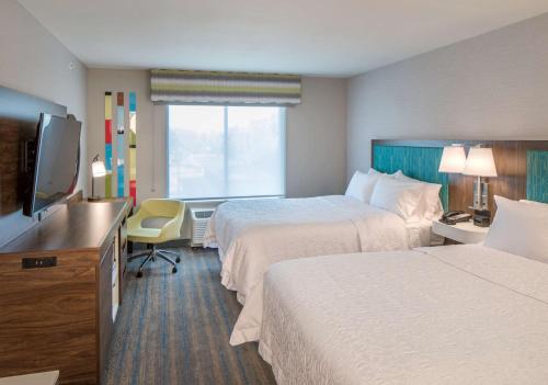 Hampton Inn Columbus - image 2