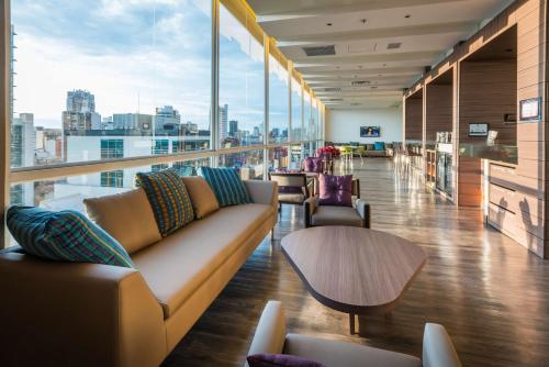 ล็อบบี้, แฮมป์ตัน บาย ฮิลตัน บุการามังกา (Hampton by Hilton Bucaramanga) in บูคาร่ามังกัส