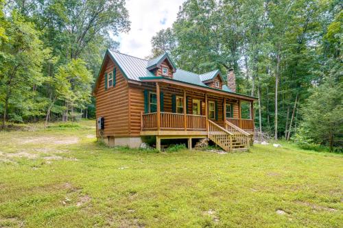 Marlinton Cabin Rental with Greenbrier River Access!