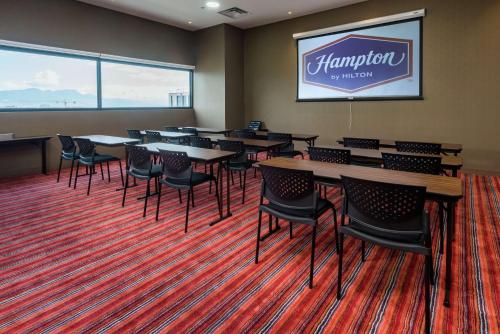 Hampton By Hilton Bogota Airport, Bogotá (Foto 8)