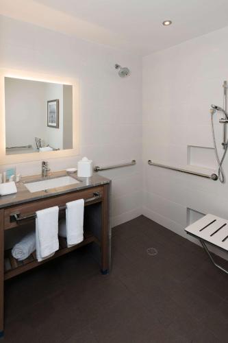 Hampton Inn by Hilton Leon in León, Mexico