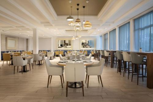 Restaurant, Casablanca Marriott Hotel near Square of Mohammed V