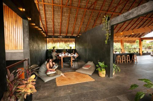 Business center, Che Puerto Escondido Hostel & Bar Adults Only in Puerto Escondido