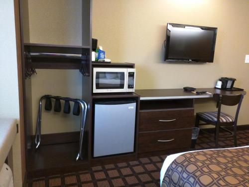 Microtel Inn & Suites by Wyndham Minot