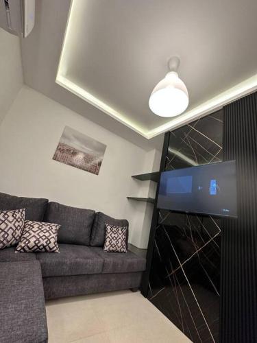 modern 2bedroom for rent abdoun2 - image 7