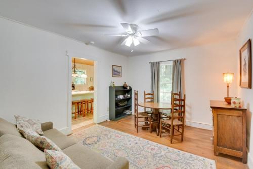Sunset Rental Cottage Near Table Rock State Park! in Sunset, USA