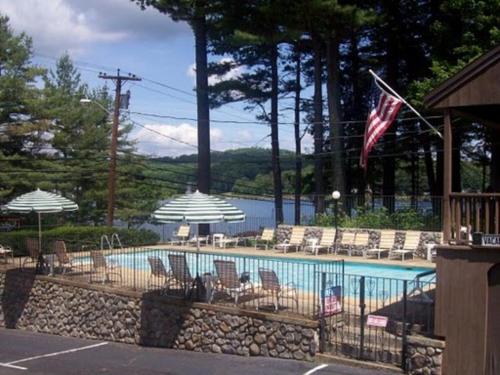 白桦山庄汽车旅馆 白桦山庄汽车旅馆