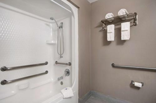 Motel 6-San Antonio TX - South - main image