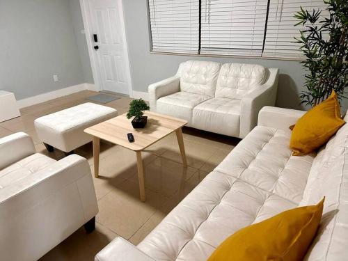 Convenient Location Pompano - Deerfield Beach