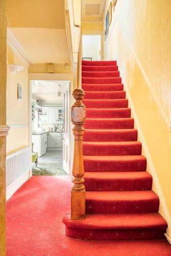 4-bedroom Victorian Home Belfast in น็อค