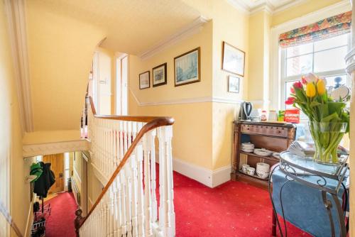 4-bedroom Victorian Home Belfast in น็อค