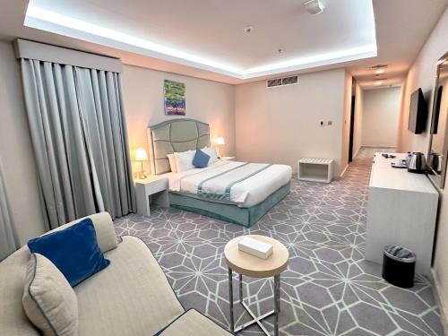 King Suite image 2