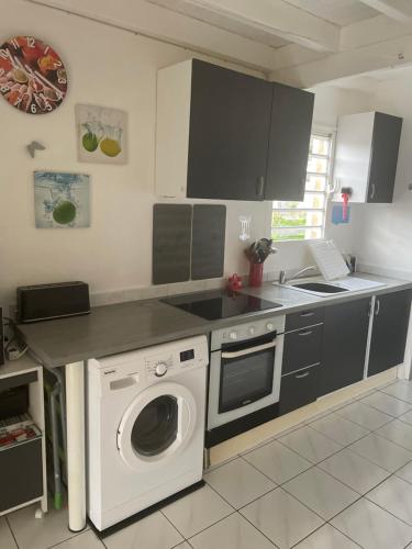 Appart-97290- Vue magnifique sur Mer in Diamant