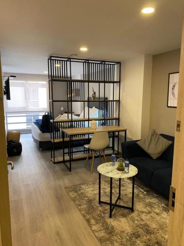 Hermoso apartamento cerca a las principales universidades.
