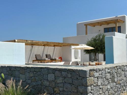 Alio Naxos Luxury Suites in ลอส