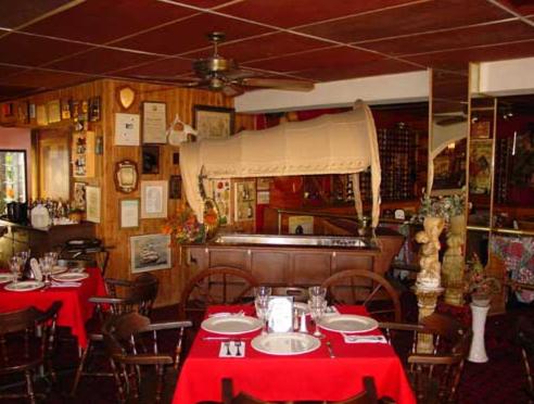 Restaurant, Hotel Perichi's in Miradero