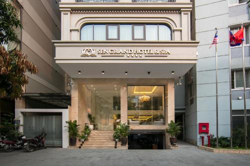 Entrance, Sen Grand Hotel & Spa managed by Sen Group near Vietnam Museum of Ethnology