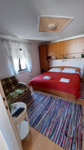 Apartment with Balcony image 3