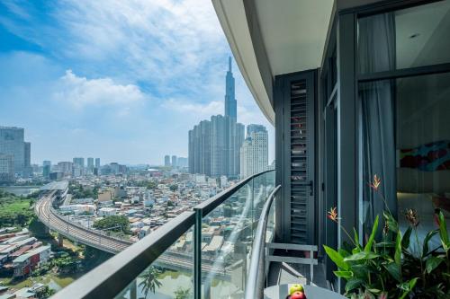 Lux Executive Residence at City Garden by CIRCADIAN
