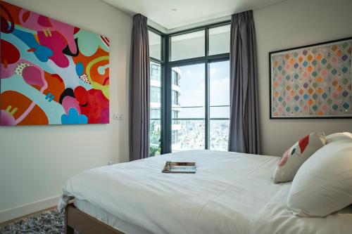 Lux Executive Residence at City Garden by CIRCADIAN