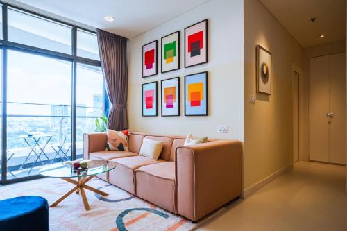 Lux Executive Residence at City Garden by CIRCADIAN