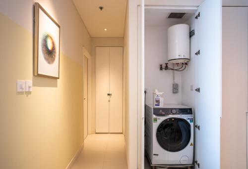 Lux Executive Residence at City Garden by CIRCADIAN