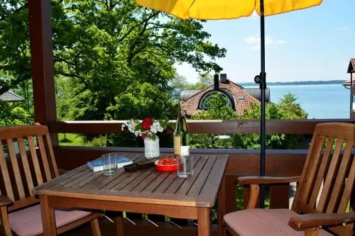 Ferienresidenz Chiemseestrand - Apartment 32 in Chieming, Deutschland