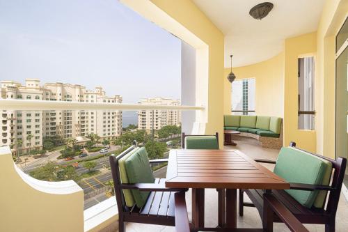 Royal Club By RVHR Palm Jumeirah - image 2