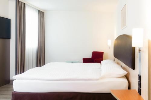 InterCityHotel Wien - image 3