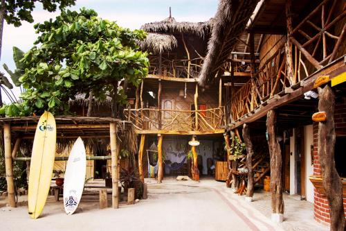 . Hostal Olmito Canoa