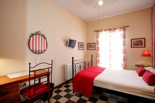 Málaga Lodge Guesthouse - image 2