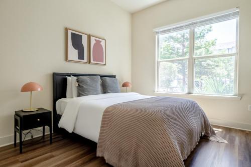 Central Domain 2br w pool wd gym ATX-204 in Austin, USA