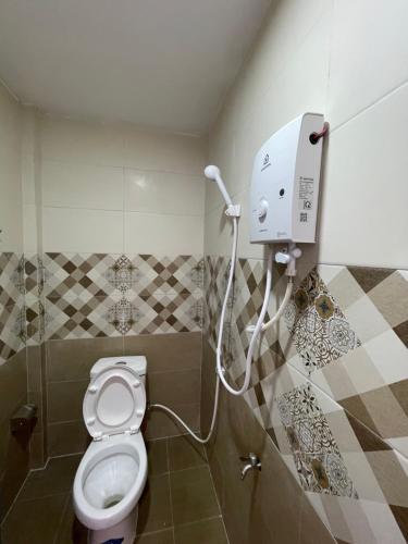 One-Bedroom Apartment image 3