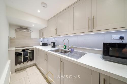 Modern Living by Lawsons with FREE PARKING, Windsor (foto 7)