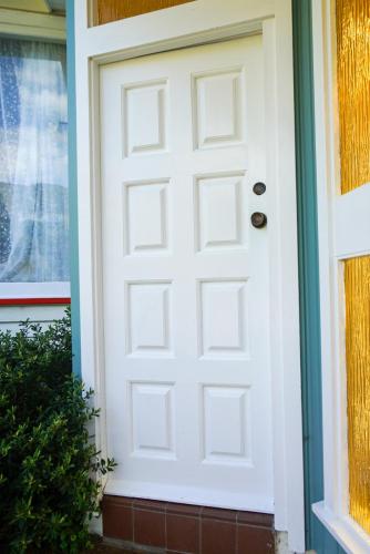 Entrance, The Hidden Gem - tranquility close to town in Karori