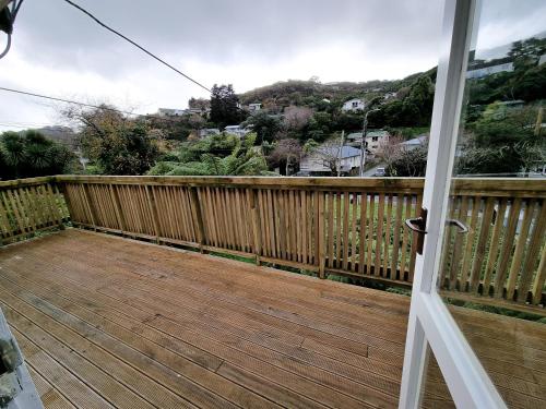 Balcony/terrace, The Hidden Gem - tranquility close to town in Karori