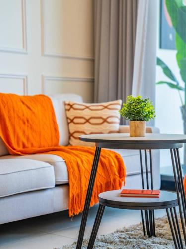 Jaw-Dropping Canal Views From This Stylish Condo, Dubái (foto 5)