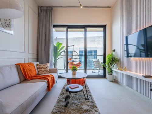 Jaw-Dropping Canal Views From This Stylish Condo, Dubái (foto 7)