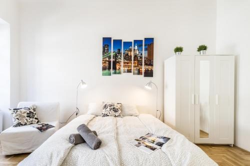 Corbie Downtown Apartment Room Type - Small Twin Room