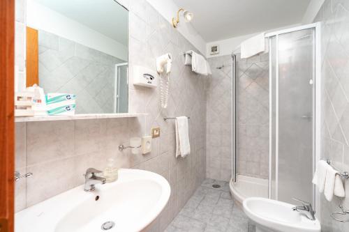 Hotel Fontana - image 6