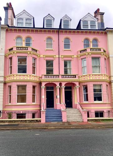 Burlington Palace Eastbourne Seafront Villa with Garden. - Accommodation - Eastbourne