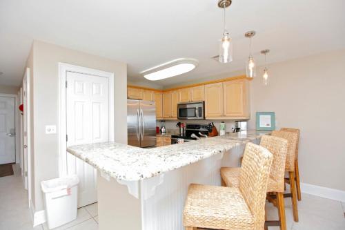 View, Crystal Dunes by Panhandle Getaways near 790 On The Gulf