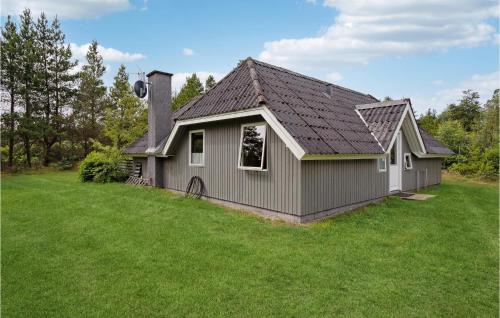 Cozy Home In Nrre Nebel With Kitchen