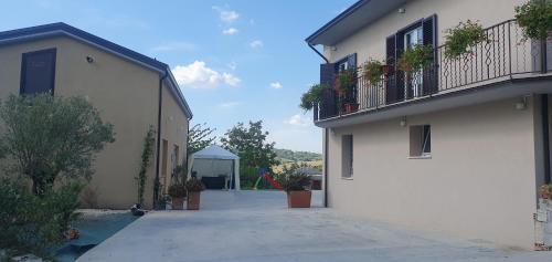 Vinea del Selvatico cascina agricola chambre d'hôte Morra De Sanctis