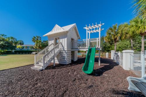Completely Coastal Home - image 8